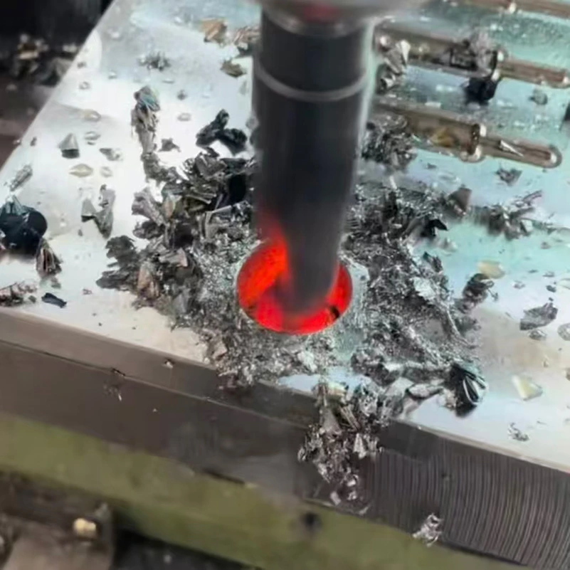 drilling_of_718h_mold_steel_navimold
