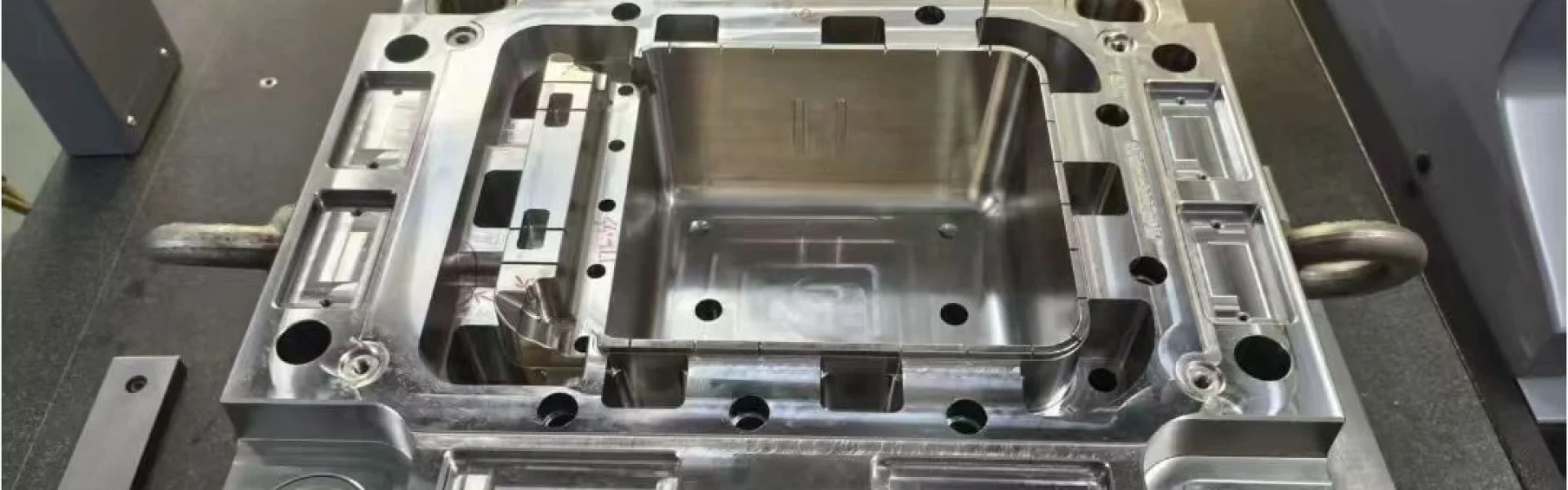 Custom_Injection_Molding_navimold